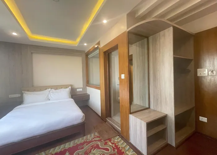 Bayberry - Near Tribhuvan International Airport ホテル カトマンズ
