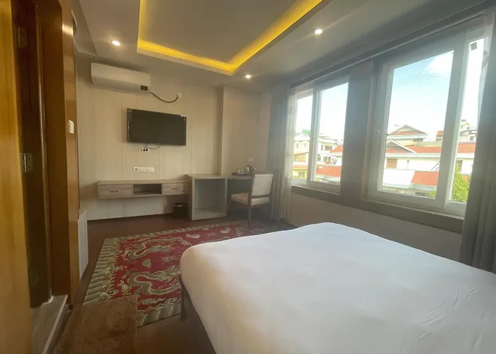 Bayberry - Near Tribhuvan International Airport ホテル 4*